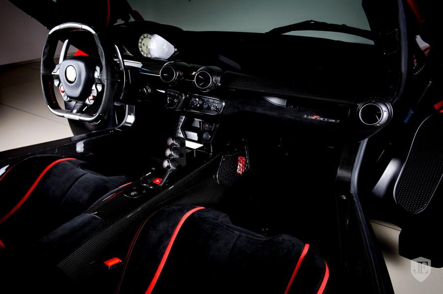 Схема Ferrari LaFerrari Rosso Corsa 2014 года  (фото 16 из 19)